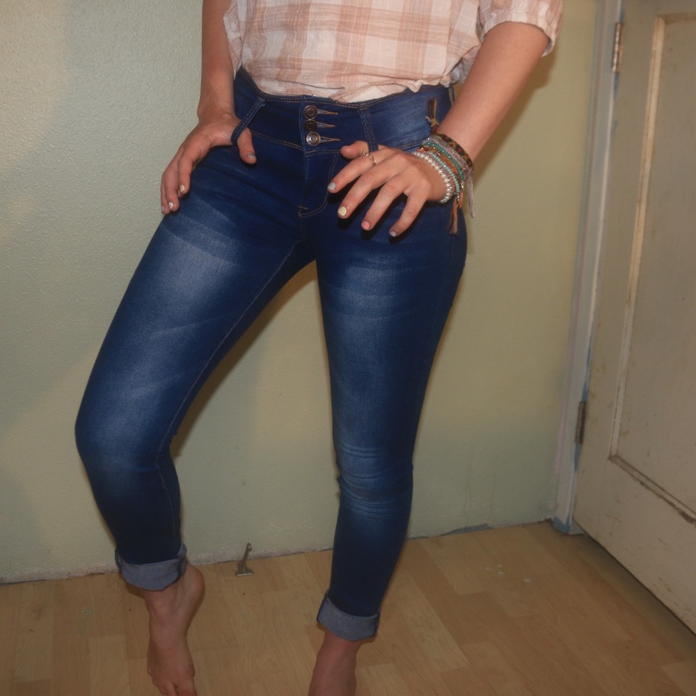 🦋BAMBOO JEANS- Like New High Waisted Skinny Jeans - Picture 7 of 13